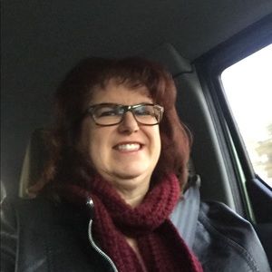 Meet your Posher, Lori